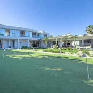 peach-on-beach-signature-residence-golf-lodge.hotels-capetown.com/