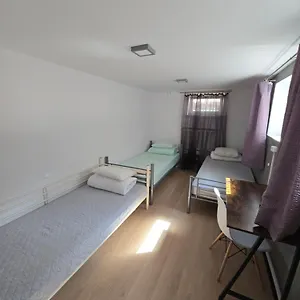  Hostel Rooms4rest Wiertnicza - Private For Tourists - Atr Consulting Sp, Z O,o, Polska