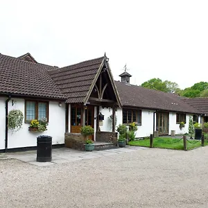Little Foxes & Gatwick Airport Parking Hotel Crawley (West Sussex)